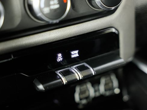 Used 2019 RAM 1500 Big Horn image 27