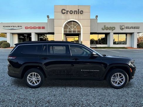 New 2025 Jeep Grand Cherokee L Laredo image 2