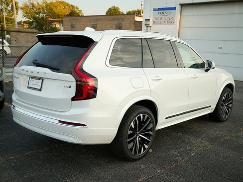 New 2026 Volvo XC90 B6 Plus w/ Protection Package image 9