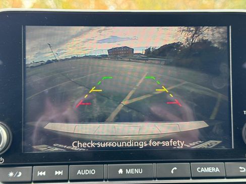 Used 2024 Nissan Rogue SV image 23