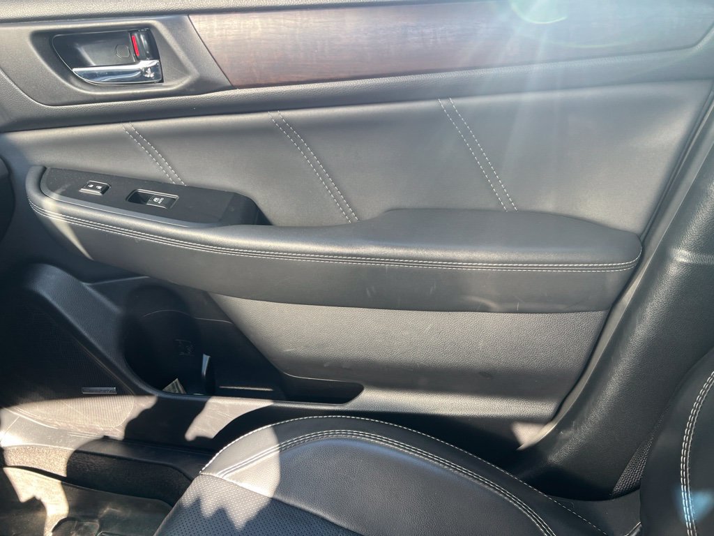 Used 2019 Subaru Outback 2.5i Limited AWD/4WD image 13