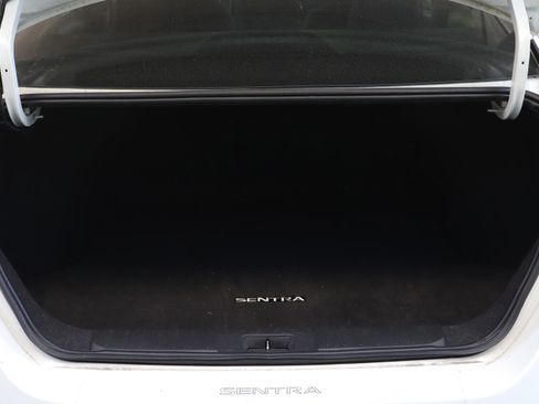 Used 2024 Nissan Sentra S image 31