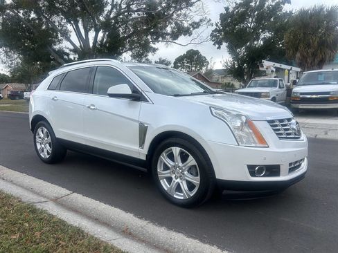 Used 2013 Cadillac SRX Premium image 3