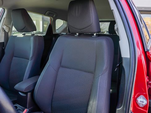 Used 2018 Toyota Corolla iM image 16