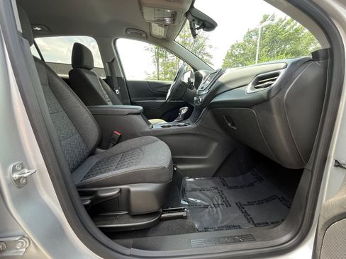 Used 2022 Chevrolet Equinox LT image 24