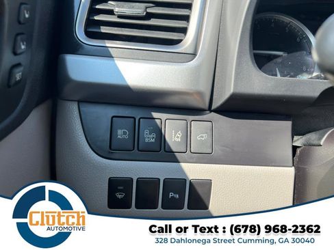 Used 2016 Toyota Highlander Limited w/ Driver Technology Package image 38