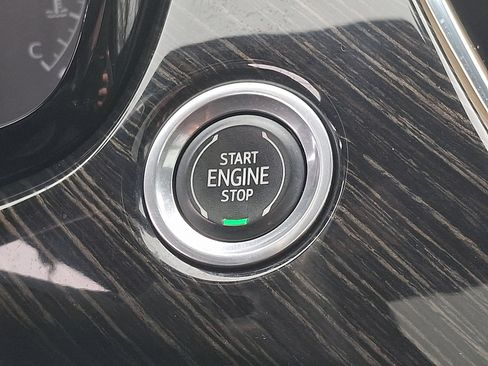 Certified 2022 Cadillac XT6 Premium Luxury w/ Technology Package image 23