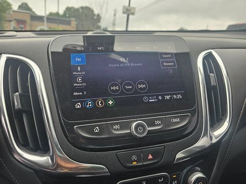 Used 2024 Chevrolet Equinox Premier FWD image 23