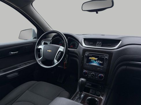 Used 2016 Chevrolet Traverse LT w/ Traveler's Package FWD image 33