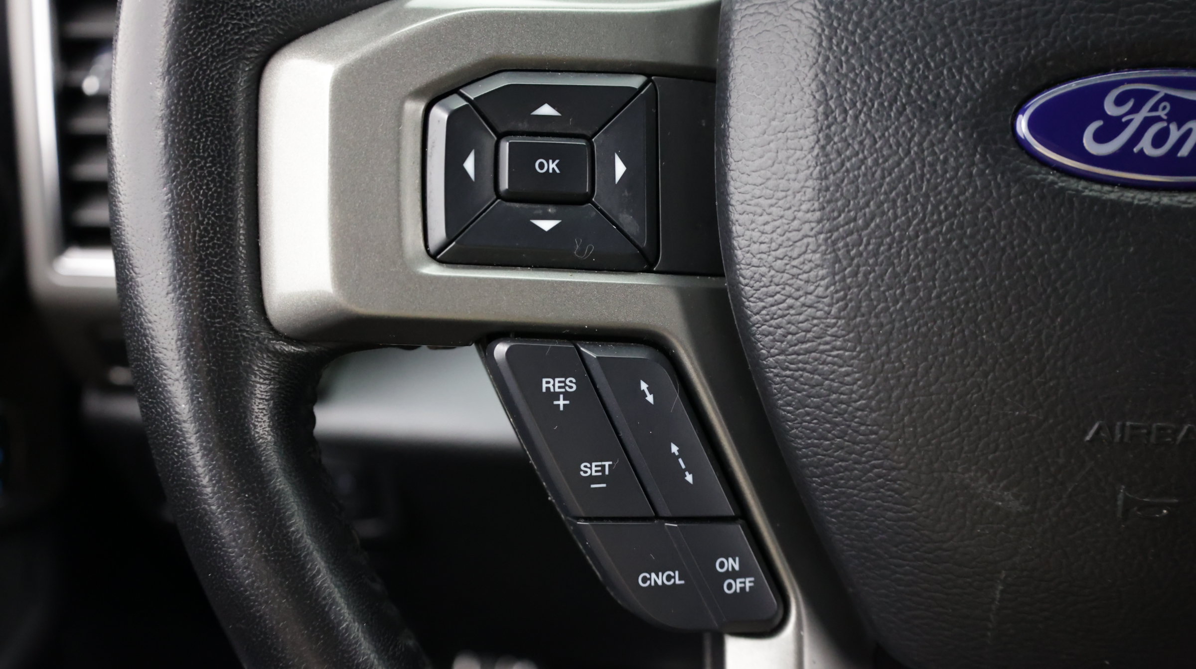 Used 2021 Ford Expedition XLT AWD/4WD image 27