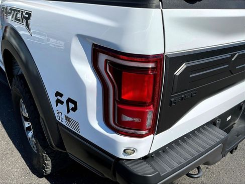 Used 2017 Ford F150 Raptor w/ Equipment Group 802A Luxury AWD/4WD image 24