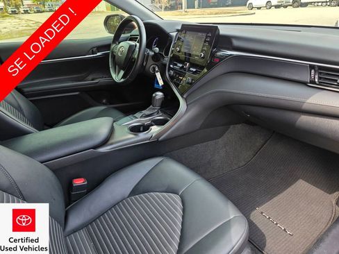 Certified 2022 Toyota Camry SE image 13