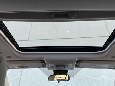 Used 2025 Toyota RAV4 XLE image 19