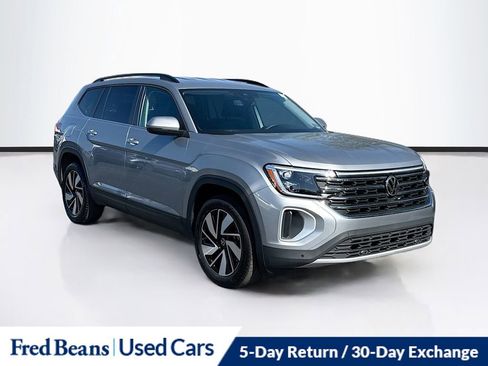 Used 2026 Volkswagen Atlas SE AWD/4WD image 1