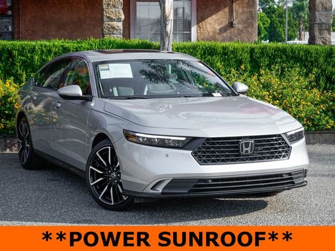 Used 2024 Honda Accord Touring image 2