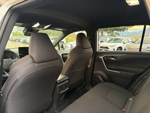 Used 2025 Toyota RAV4 SE AWD/4WD image 21