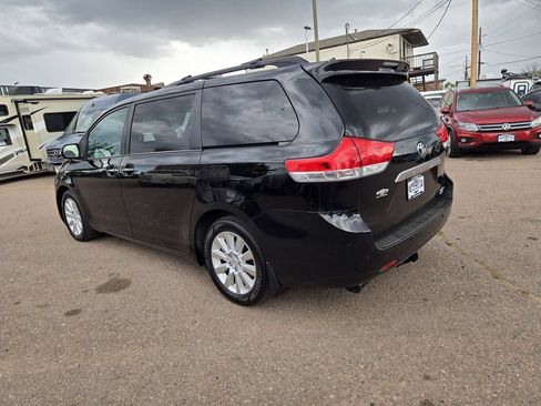 Used 2013 Toyota Sienna Limited w/ Premium Pkg AWD/4WD image 8