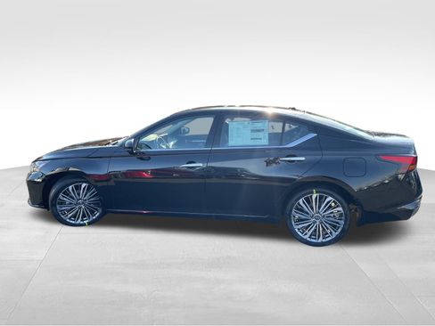 New 2025 Nissan Altima 2.5 SL image 5