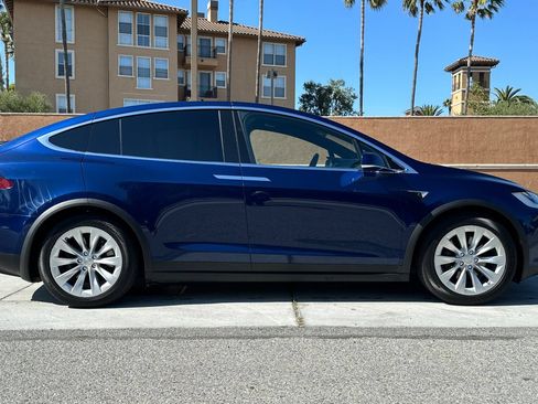 Used 2017 Tesla Model X 100D AWD/4WD image 3