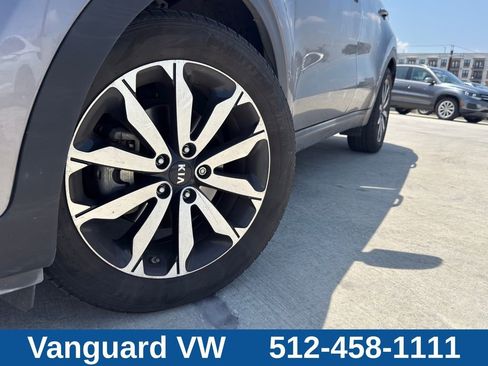 Used 2018 Kia Sportage EX w/ Option Group 040 FWD image 4