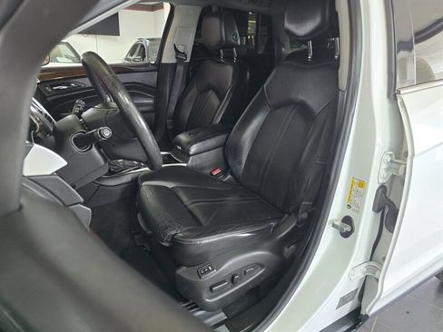 Used 2015 Cadillac SRX Luxury w/ Driver Awareness Package image 8