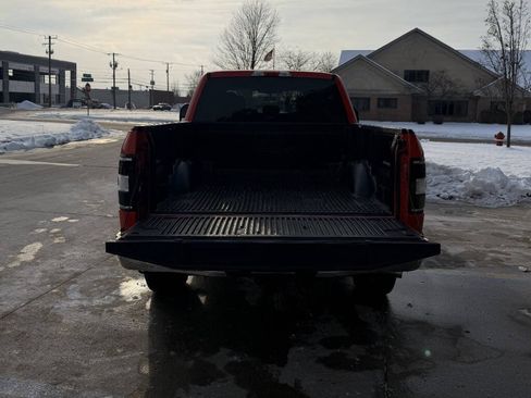 Used 2019 Ford F150 XLT w/ Max Trailer Tow Package image 8