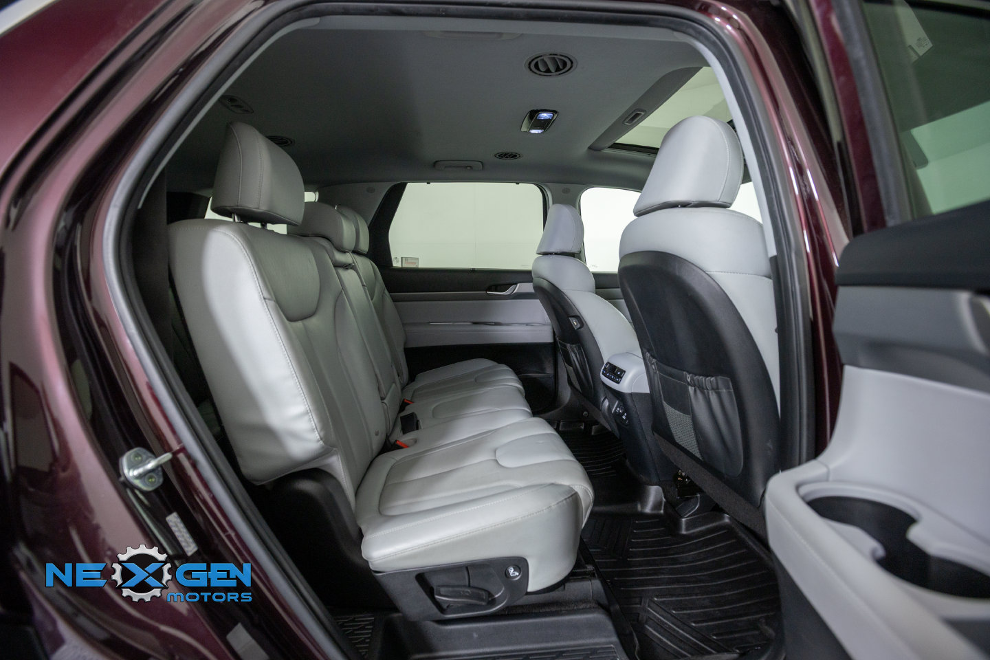 Used 2022 Hyundai Palisade SEL w/ 8P Bench Seat Package AWD/4WD image 38