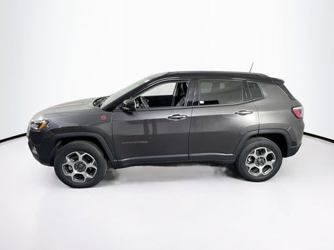 Used 2022 Jeep Compass Trailhawk image 8
