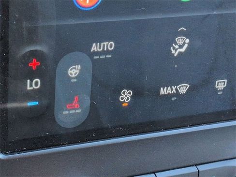 Certified 2024 Ford Edge Titanium image 21