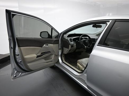 Used 2012 Honda Civic EX-L image 7