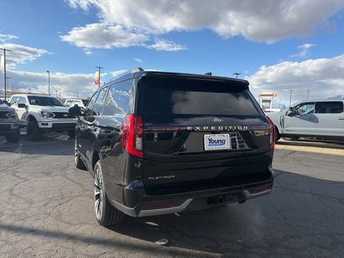Used 2025 Ford Expedition Platinum w/ Driver's Package image 9
