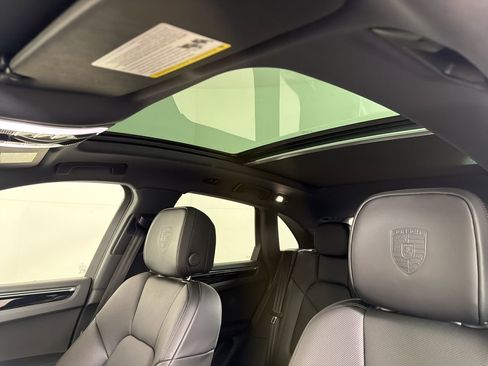 New 2026 Porsche Macan image 17