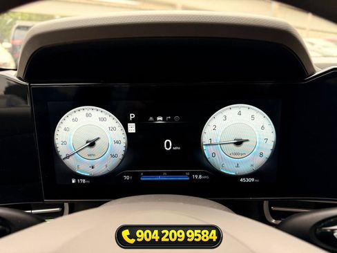 Used 2024 Hyundai Elantra SEL FWD image 38
