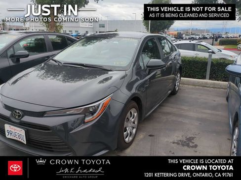 Used 2025 Toyota Corolla LE image 1