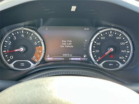 Used 2020 Jeep Renegade Limited w/ UConnect 8.4 Nav Group image 28