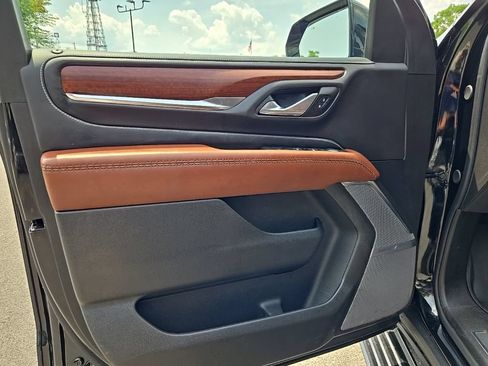 Used 2023 GMC Yukon Denali Ultimate w/ LPO, Floor Liner Package AWD/4WD image 14
