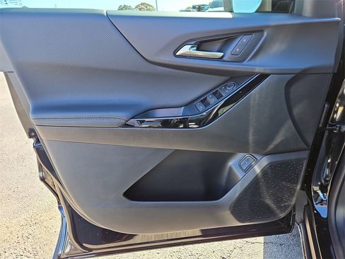 New 2026 Chevrolet Equinox LT w/ Convenience Package II image 14