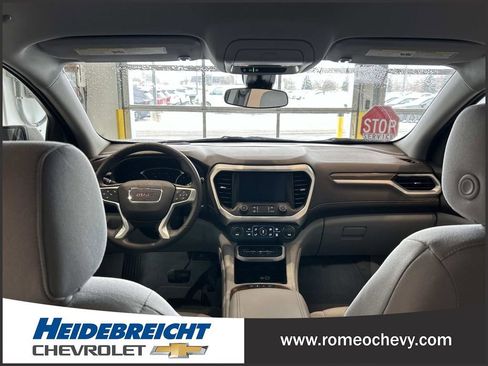 Used 2023 GMC Acadia SLE w/ Driver Convenience Package image 17