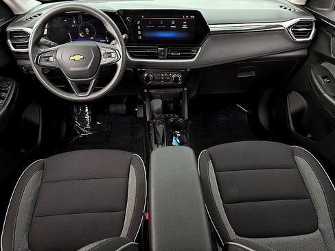 Used 2024 Chevrolet TrailBlazer LT image 7