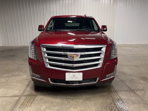 Used 2018 Cadillac Escalade ESV Premium Luxury image 3