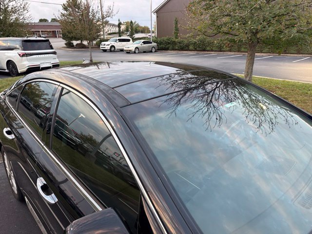 Used 2015 Hyundai Sonata Limited w/ Option Group 05 FWD image 12