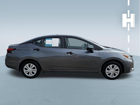 Used 2024 Nissan Versa S image 2