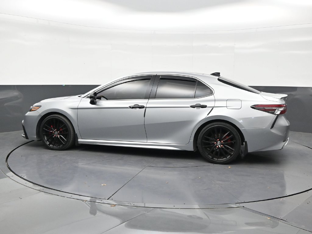 Used 2022 Toyota Camry XSE FWD image 2