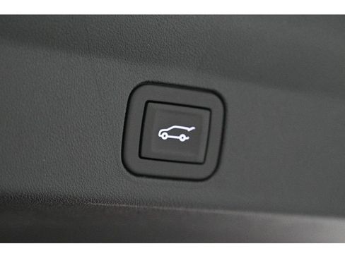 New 2025 Cadillac Escalade IQ Luxury 2 image 77