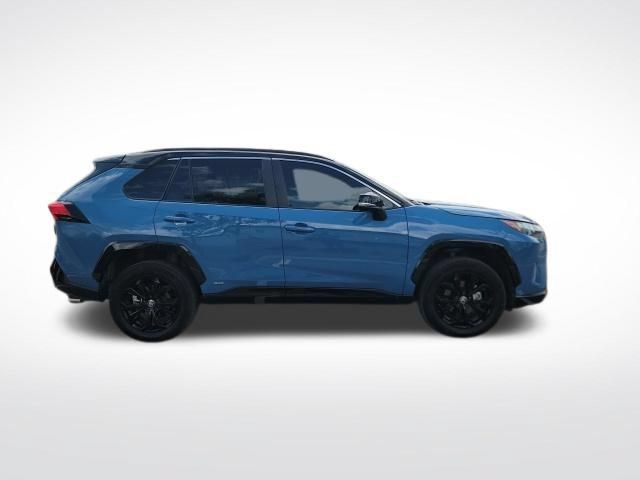 Used 2025 Toyota RAV4 XSE w/ Weather Package AWD/4WD image 8