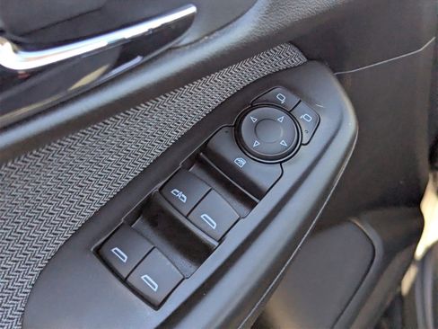 Used 2024 Chevrolet TrailBlazer LT w/ LT Cold Weather Package image 25