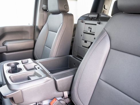 Used 2024 Chevrolet Silverado 3500 W/T image 7