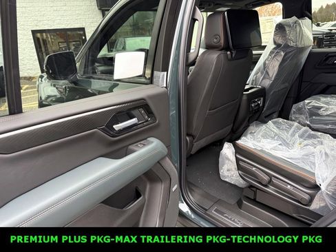 New 2026 GMC Yukon AT4 image 13