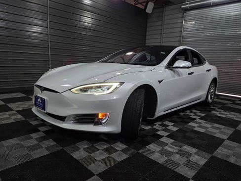 Used 2017 Tesla Model S 100D image 40