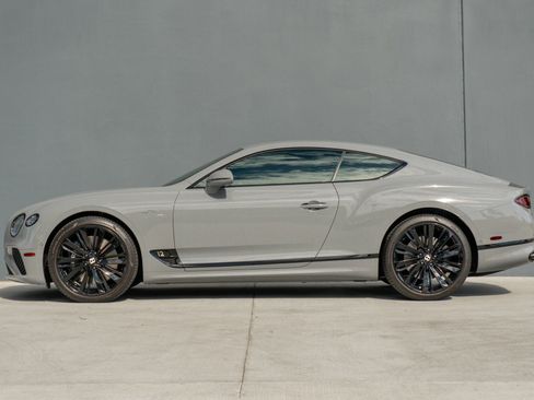 Used 2022 Bentley Continental GT Speed image 2